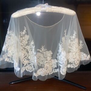 Jenny Yoo Cream Floral Lace Wedding Dress Topper